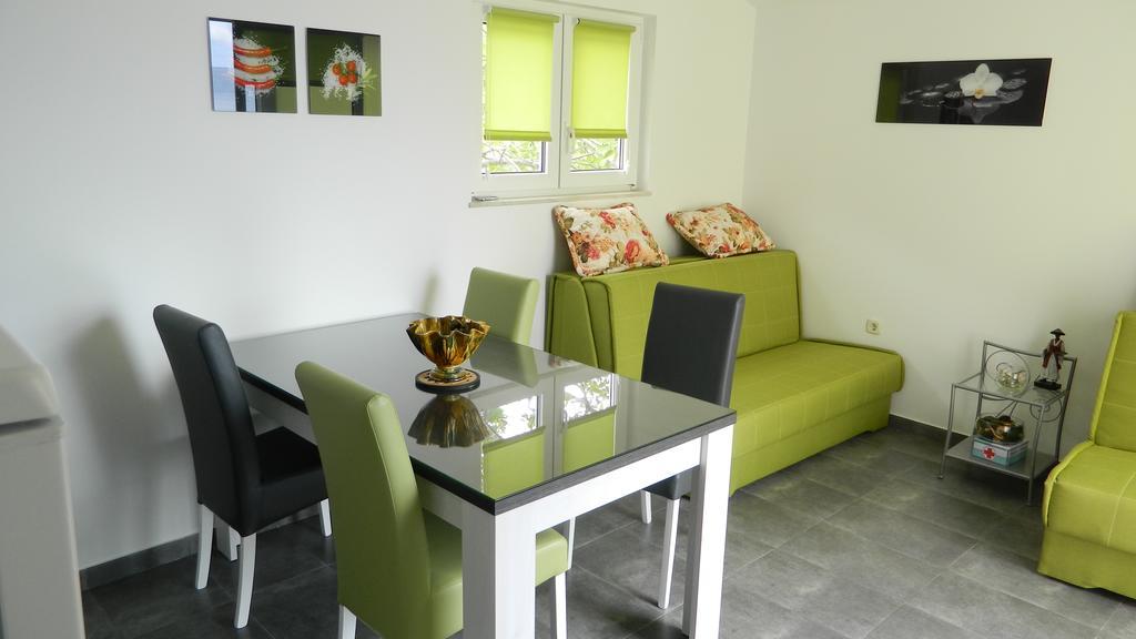 Apartmani Marinovic Podgora Eksteriør billede