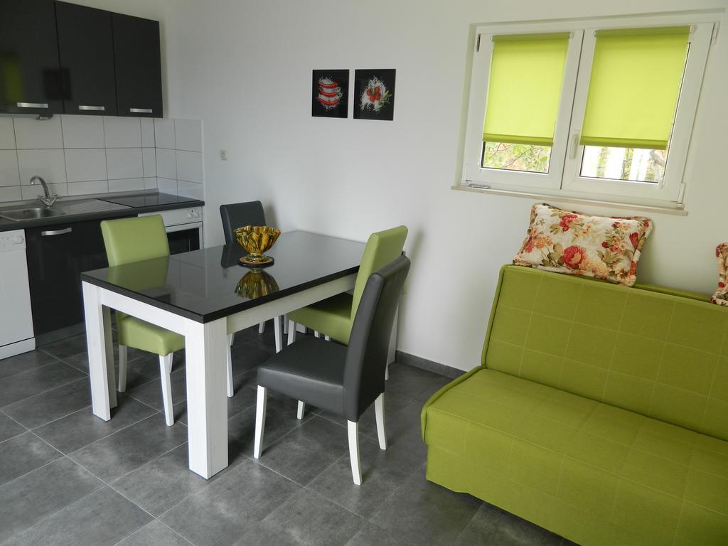 Apartmani Marinovic Podgora Eksteriør billede