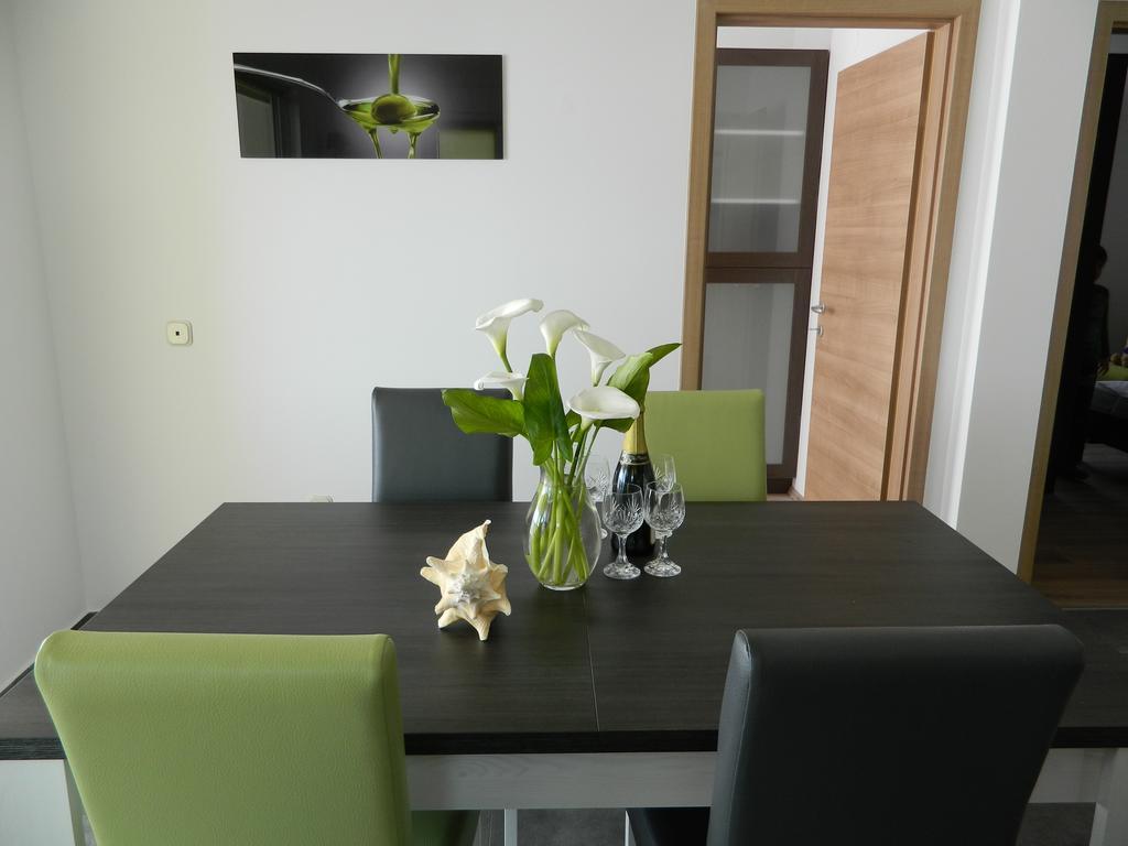Apartmani Marinovic Podgora Eksteriør billede